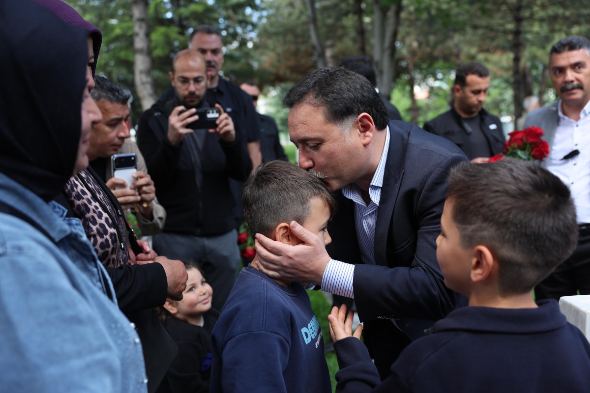 Vali Çiçek, şehit aileleriyle bir araya geldi.