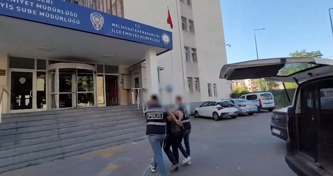 Uyuşturucudan 12 yıl hapis cezası bulunan şahıs yakalandı
