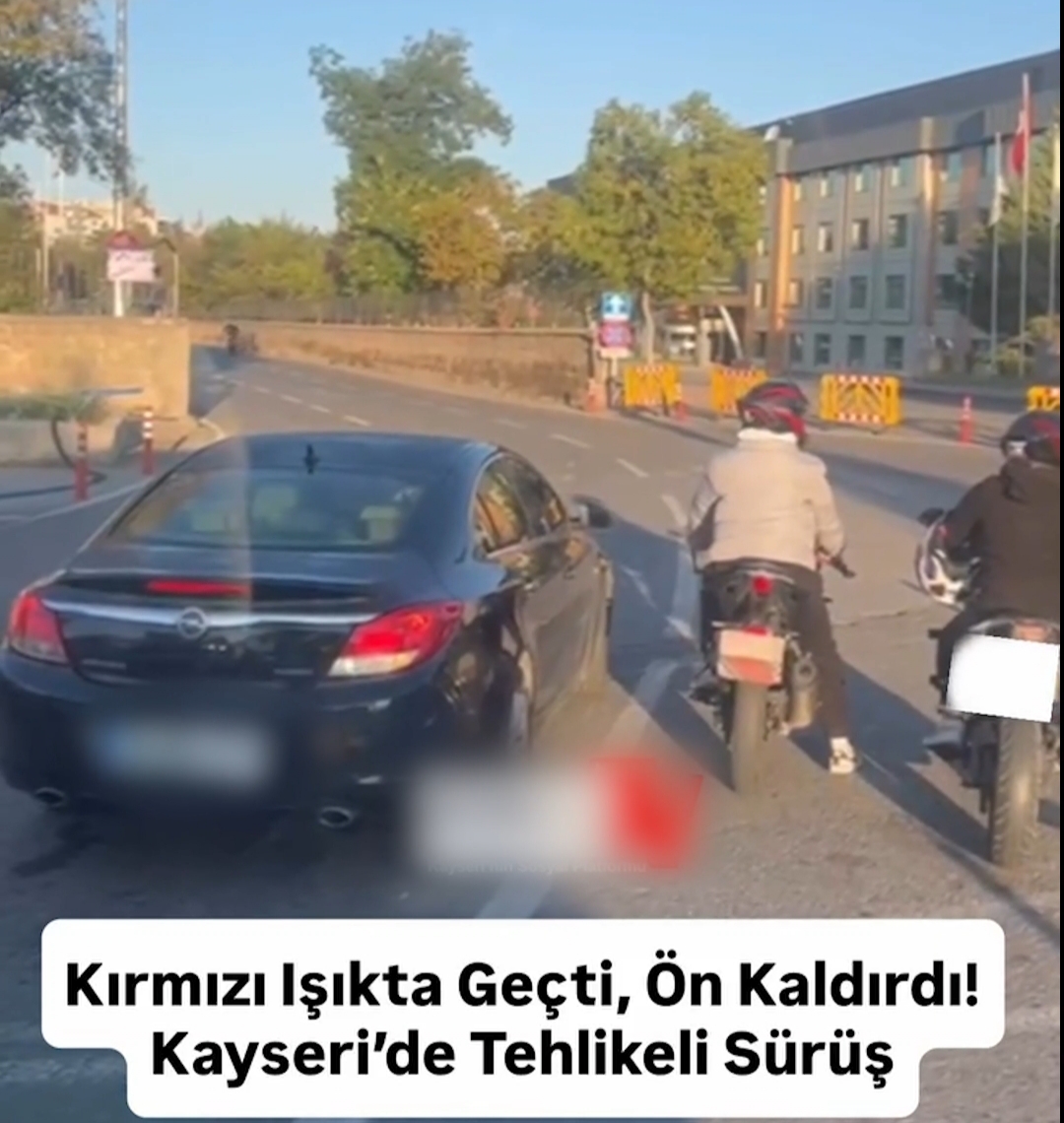 Polis, kırmızı ışıkta geçen motosikletli sürücüyü affetmedi