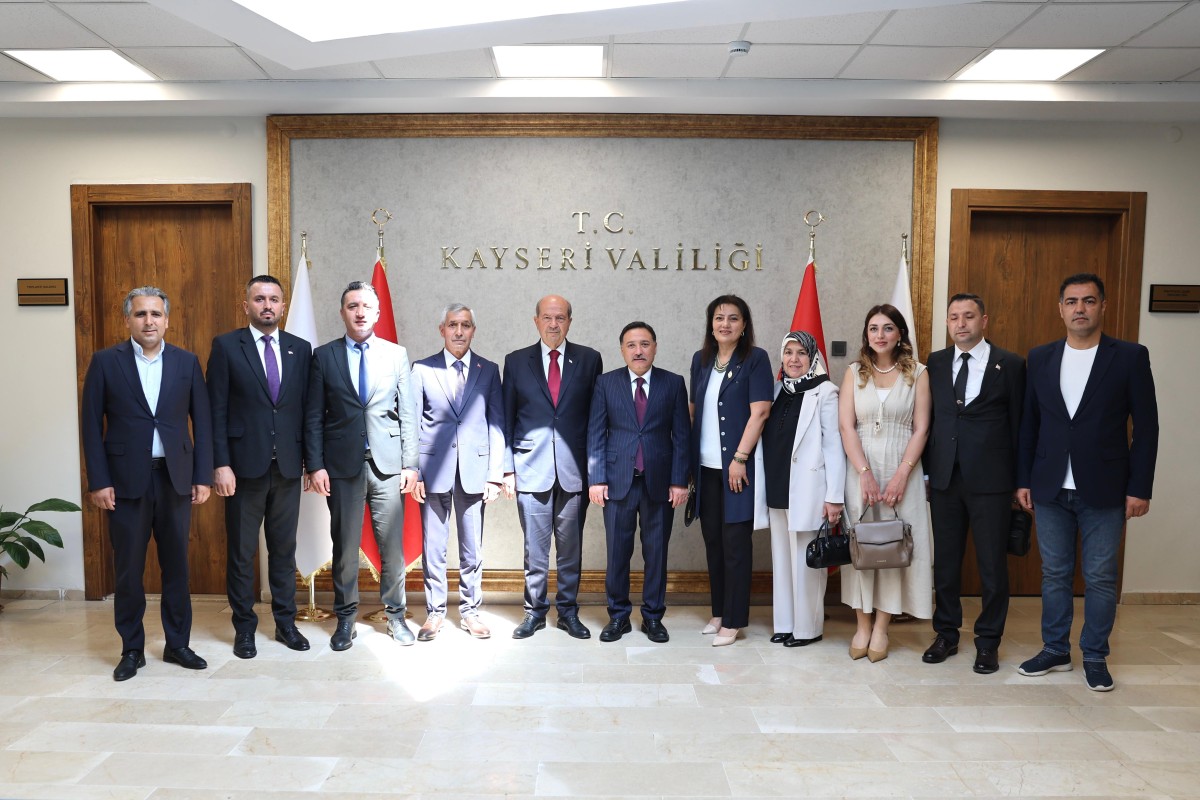 KKTC 5’inci Cumhurbaşkanı Ersin Tatar’dan Vali Çiçek’e Ziyaret